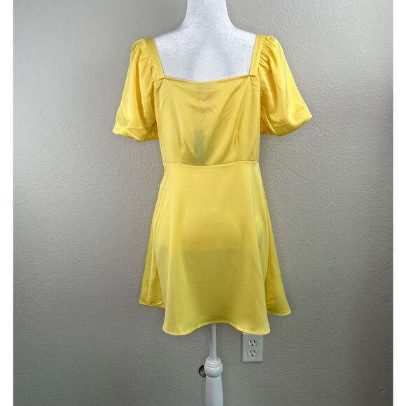 Something New Gloria Short Puff Sleeve Yellow Satin Mini Dress Medium NWT - Picture 13 of 13